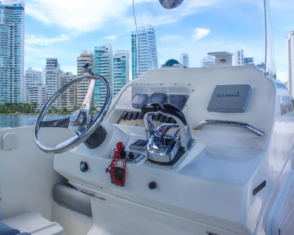 Lancha Caribbean One - Image 11